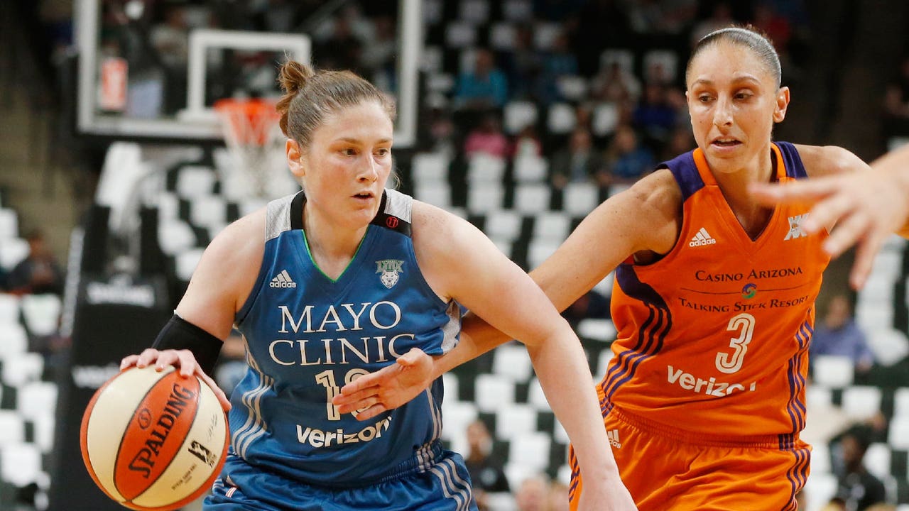 Whalen, Moore lead Lynx past Mercury in semifinals opener